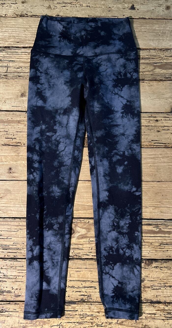 Fleo Women’s Size Small Black Tie Dye High Rise Cropped Leggings